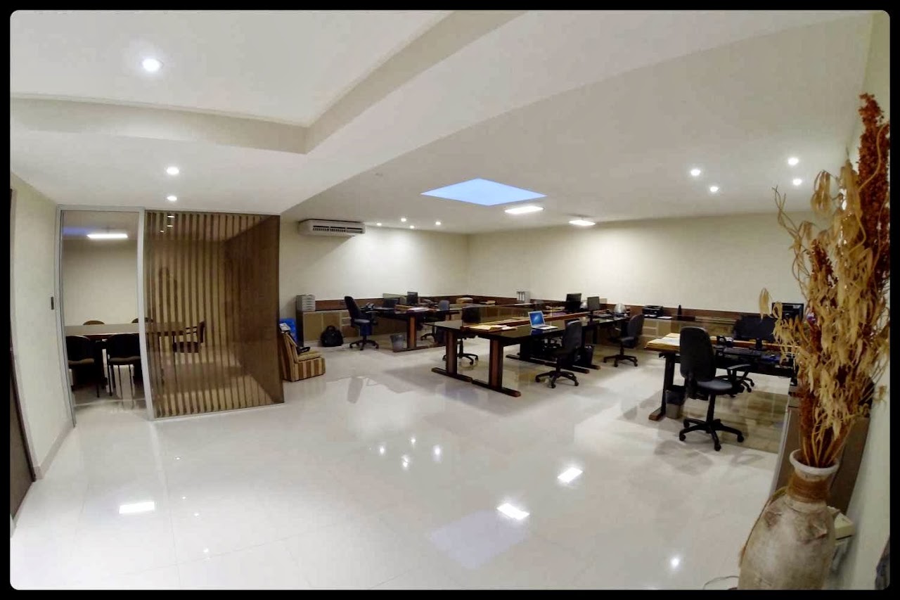 Recepción y oficinas de asesoramiento corporativo en Estudio Contable Integrar